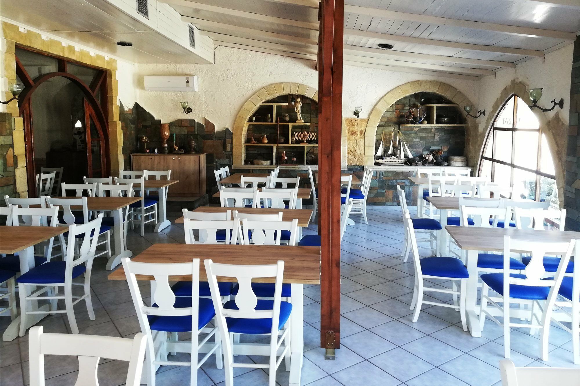 Erato Hotel Gournes Gouvon Exterior photo