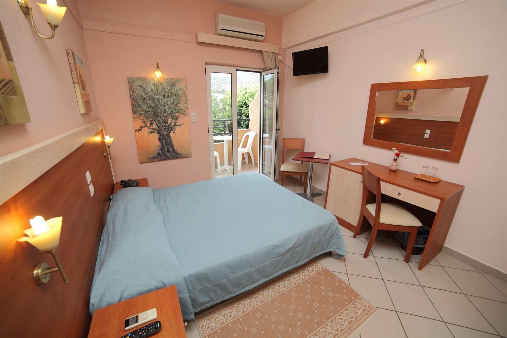 Erato Hotel Gournes Gouvon Exterior photo